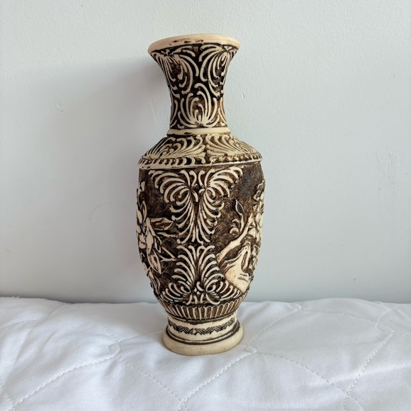 Sasa Recanti Vintage Marble Carved Vase - Picture 5 of 12